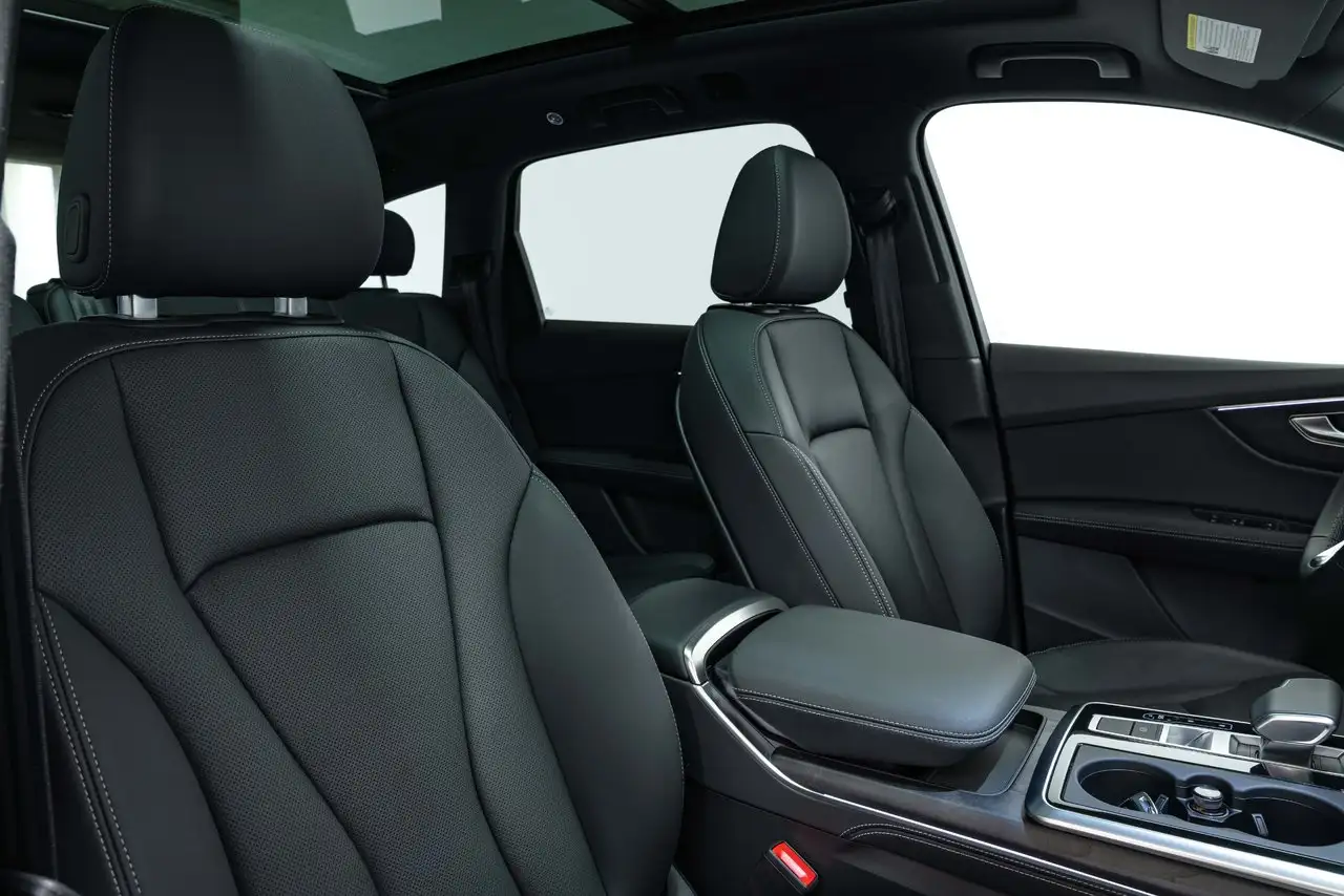 Audi Q7 - Image 21