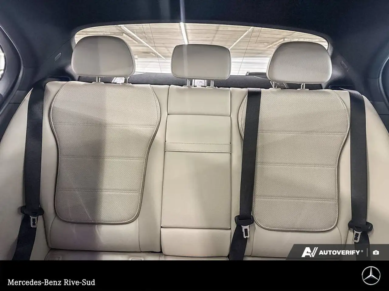 Mercedes-Benz C-Class - Image 13