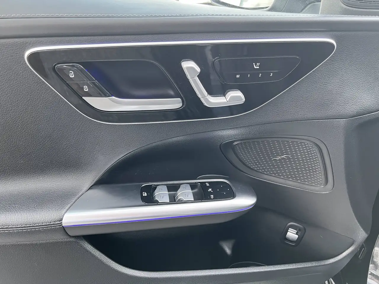 Mercedes-Benz C-Class - Image 32