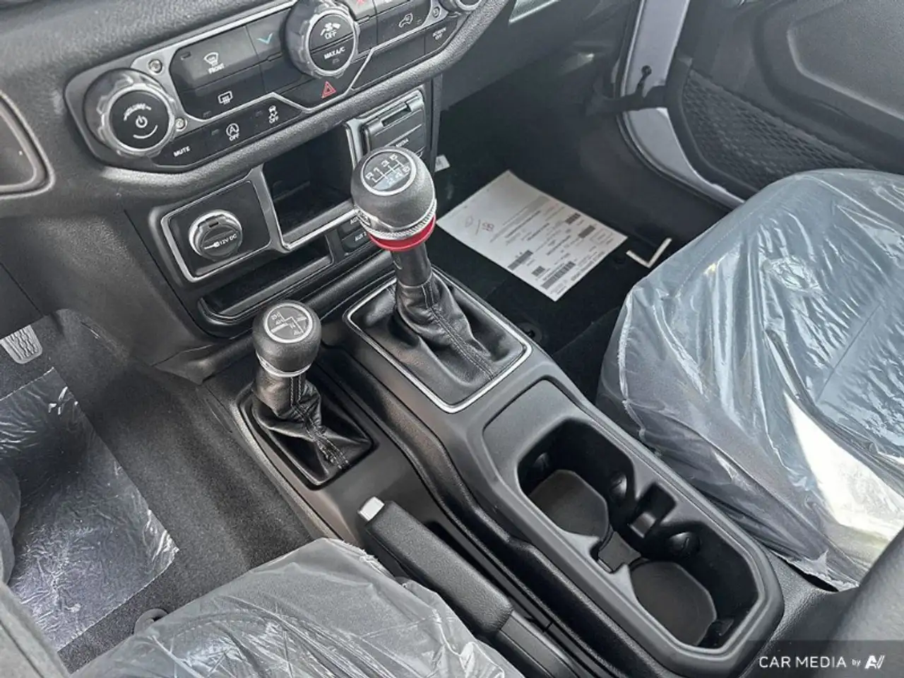 Jeep Wrangler - Image 9