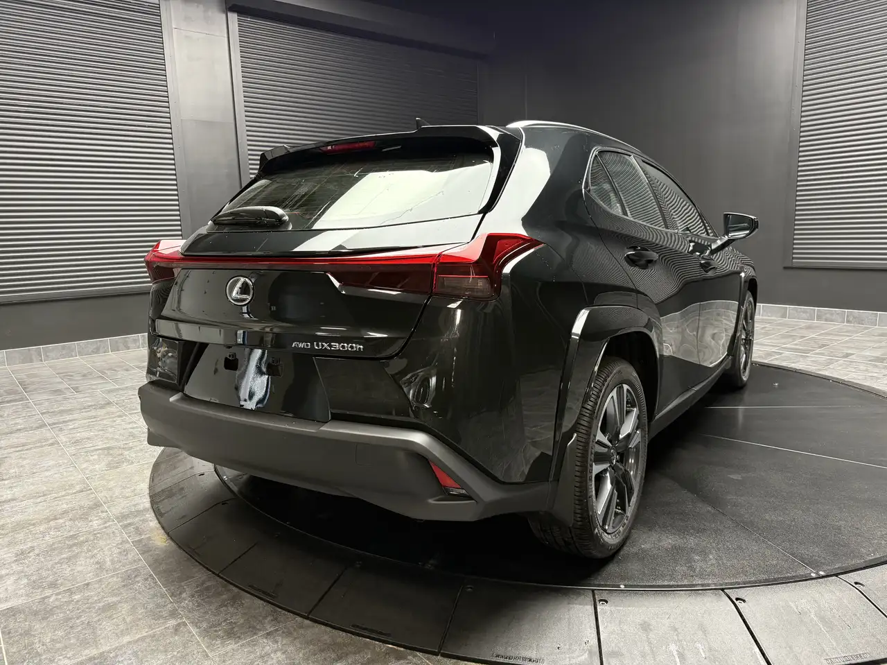 Lexus UX - Image 3
