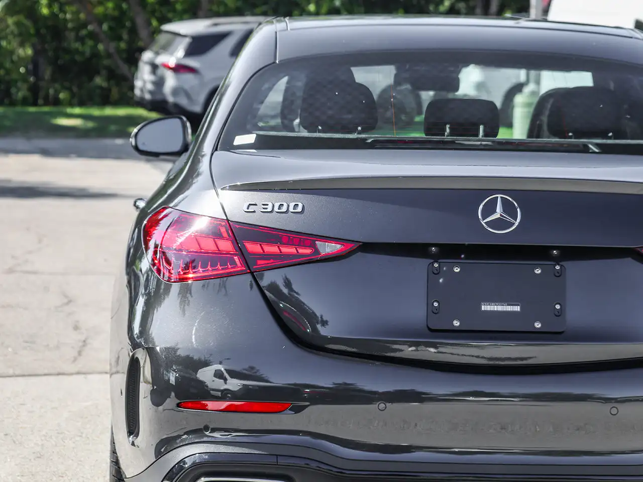 Mercedes-Benz C-Class - Image 11