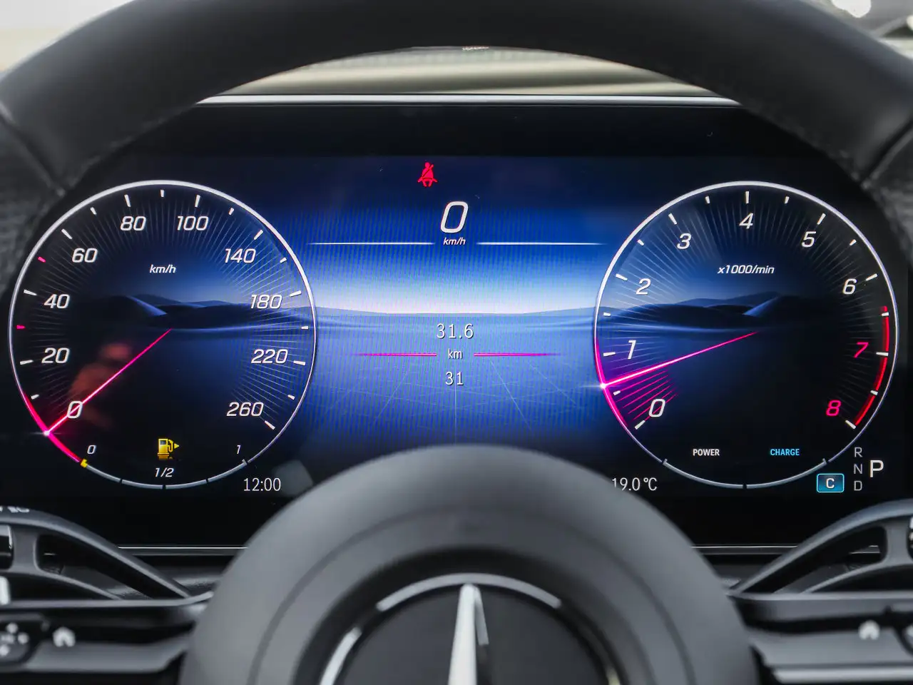 Mercedes-Benz C-Class - Image 23