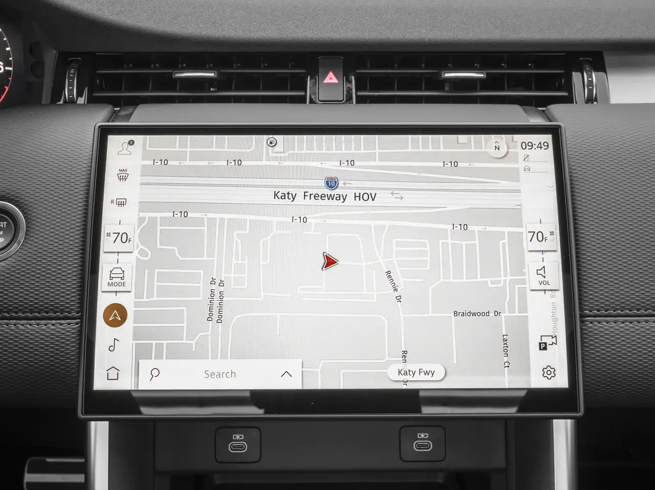 Land Rover Discovery Sport - Image 12