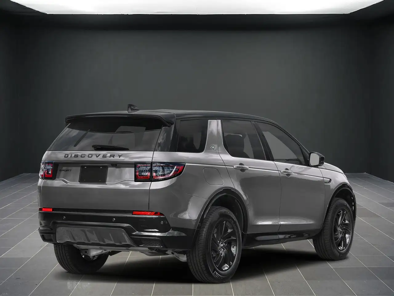 Land Rover Discovery Sport - Image 2