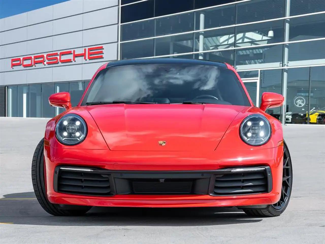 Porsche 911 - Image 2