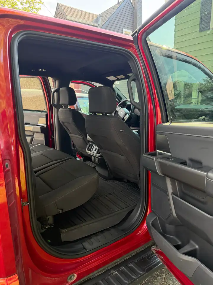 Ford F-150 - Image 12