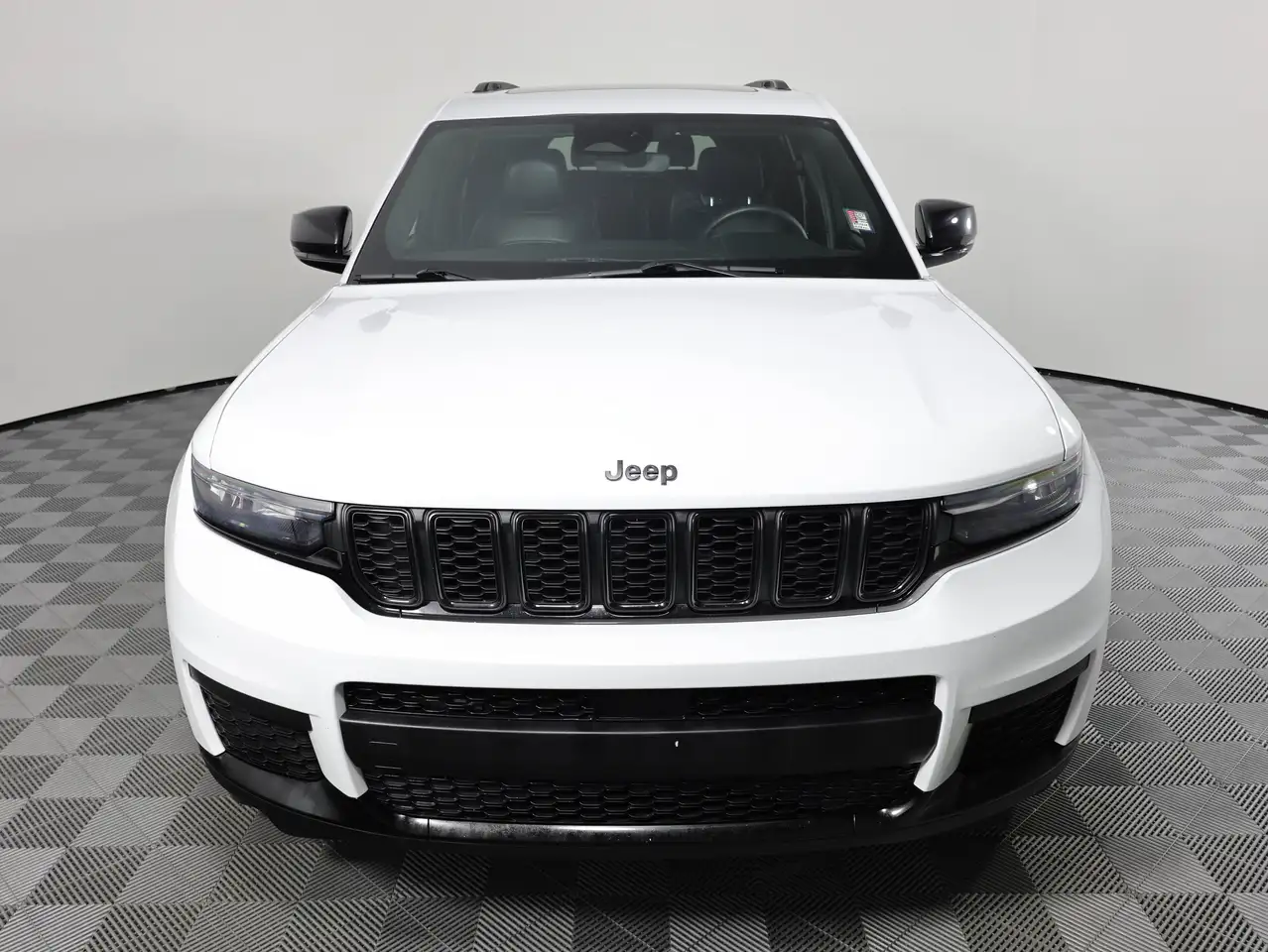 Jeep Grand Cherokee - Image 2