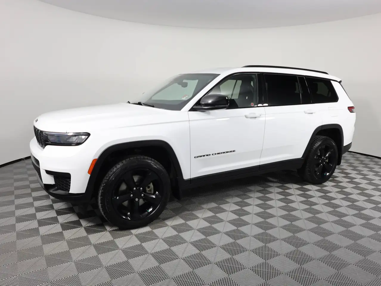 Jeep Grand Cherokee - Image 9