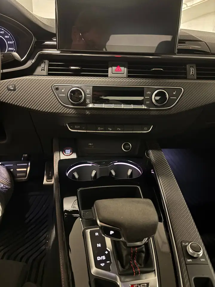Audi RS5 - Image 12
