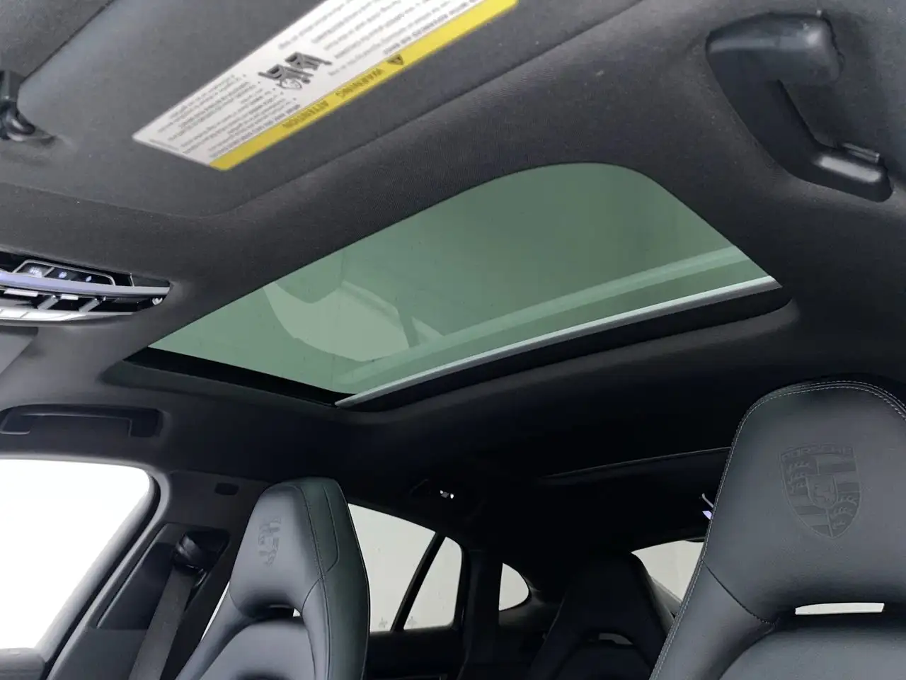 Porsche Panamera - Image 30