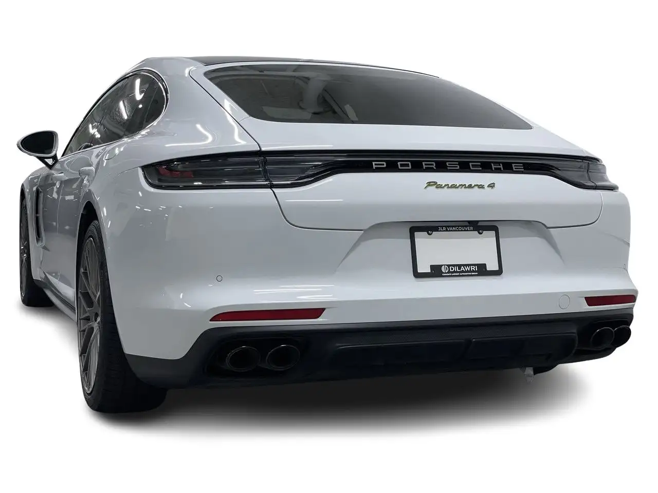 Porsche Panamera - Image 10