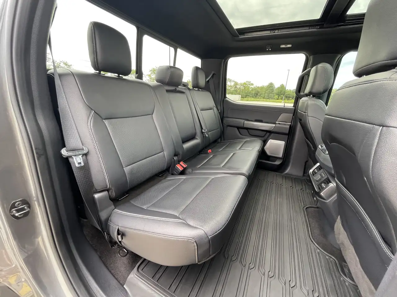 Ford F-150 - Image 14
