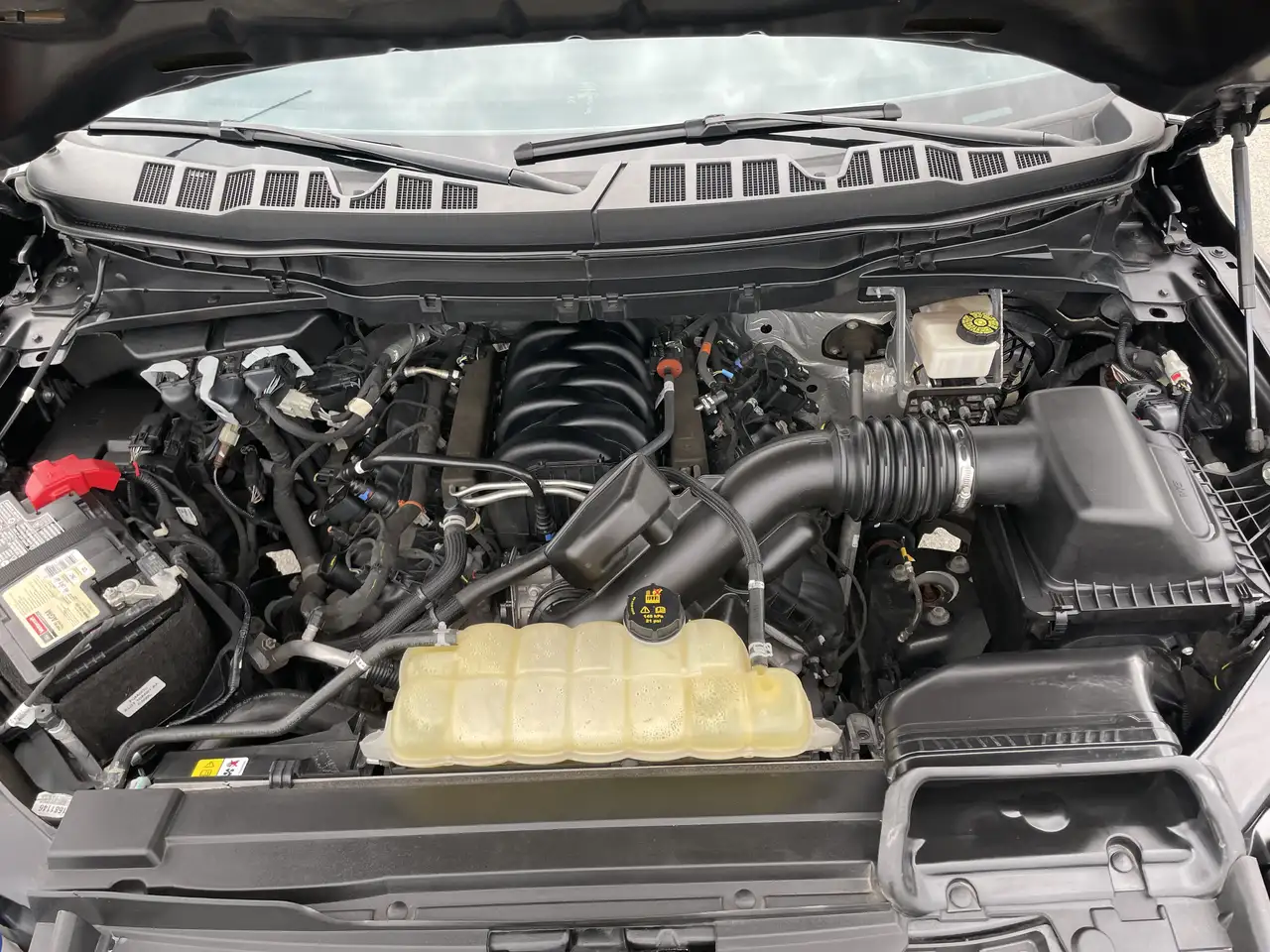 Ford F-150 - Image 9