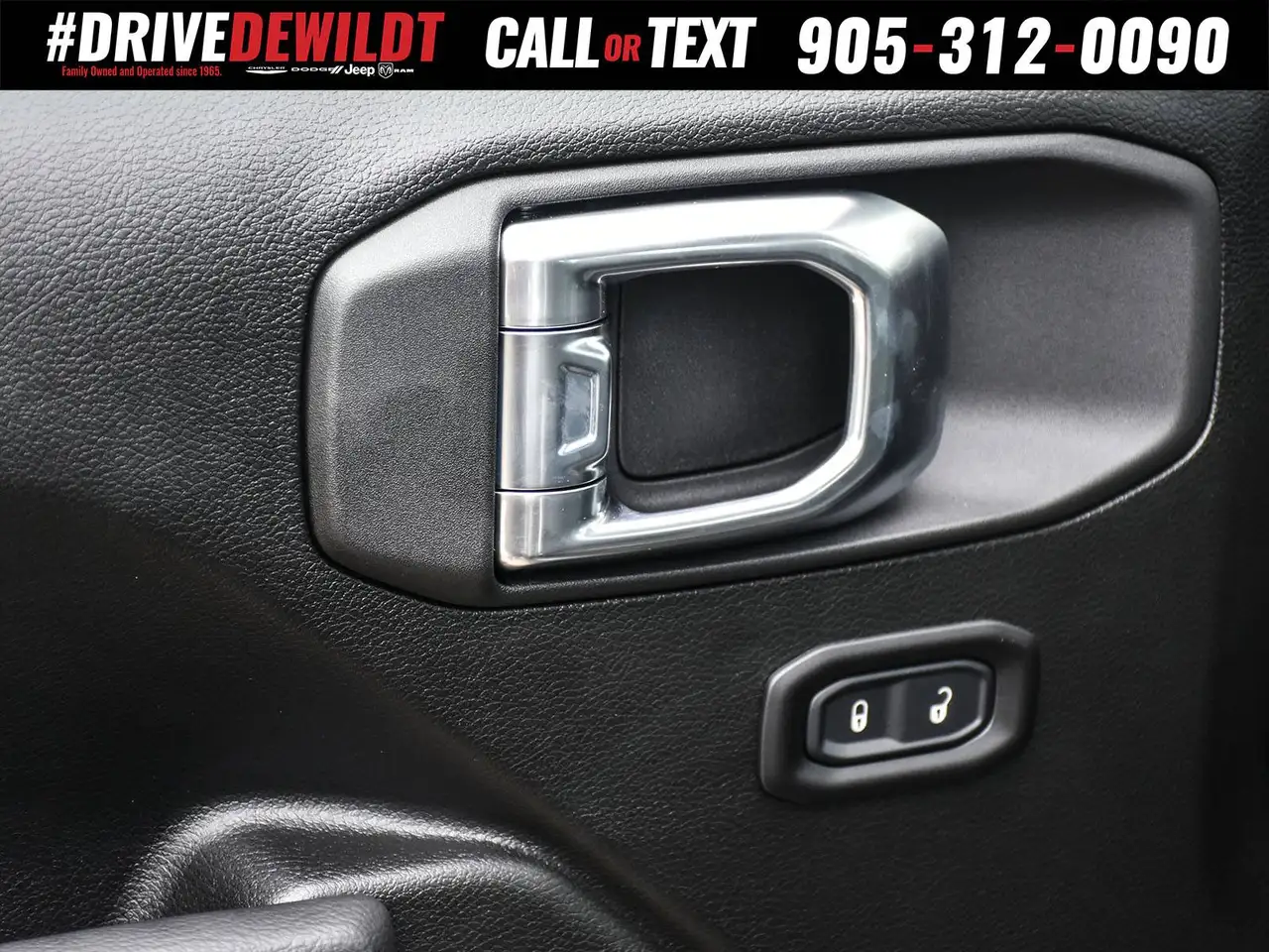 Jeep Wrangler - Image 14