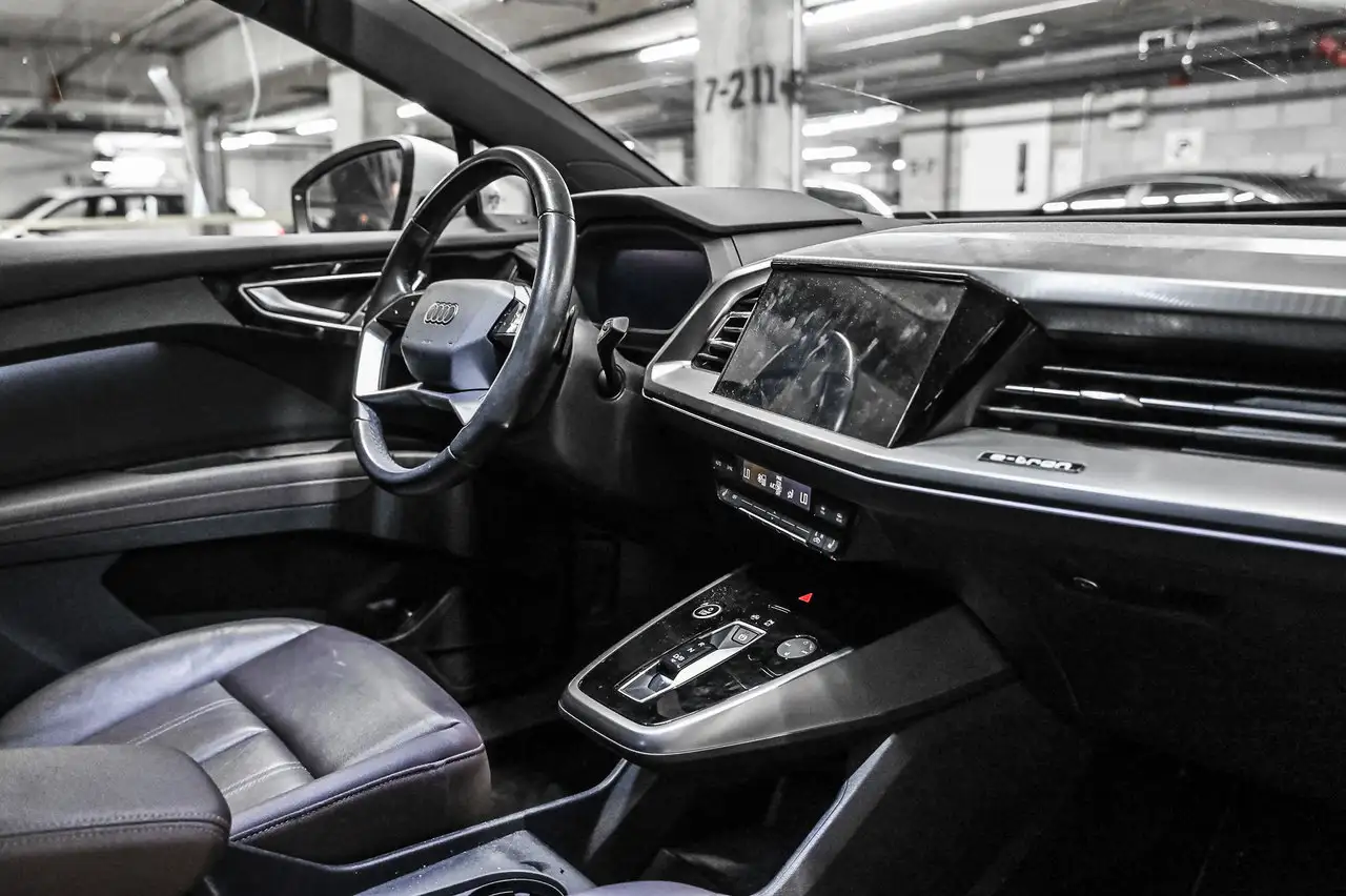 Audi Q4 e-tron - Image 18