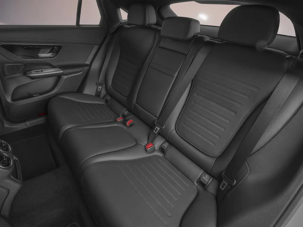 Mercedes-Benz GLC - Image 9