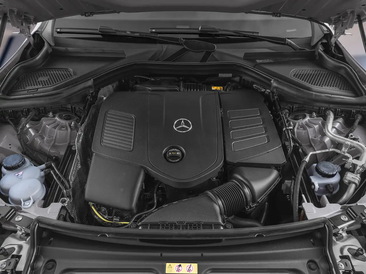Mercedes-Benz GLC - Image 8