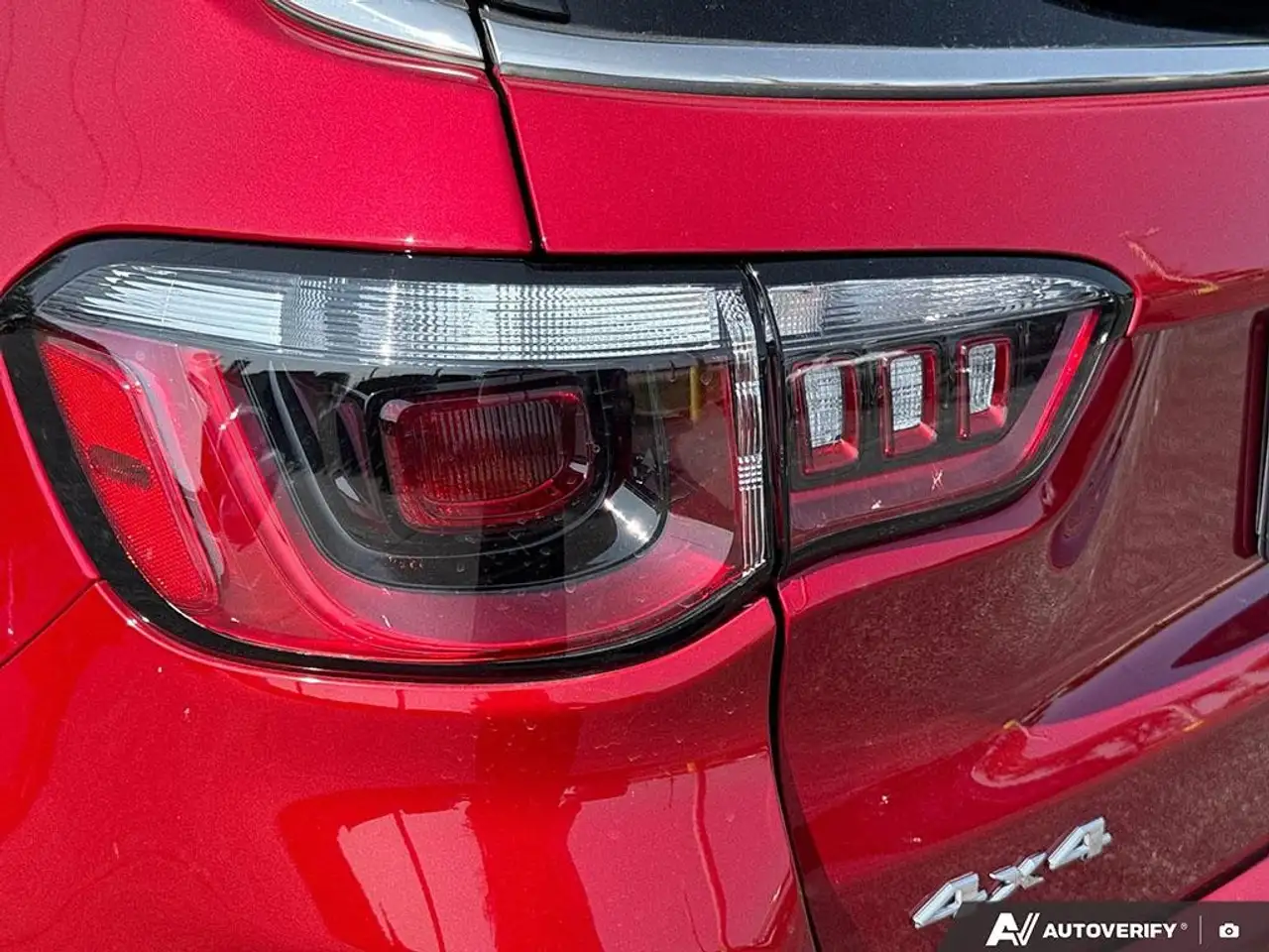 Jeep Compass - Image 12