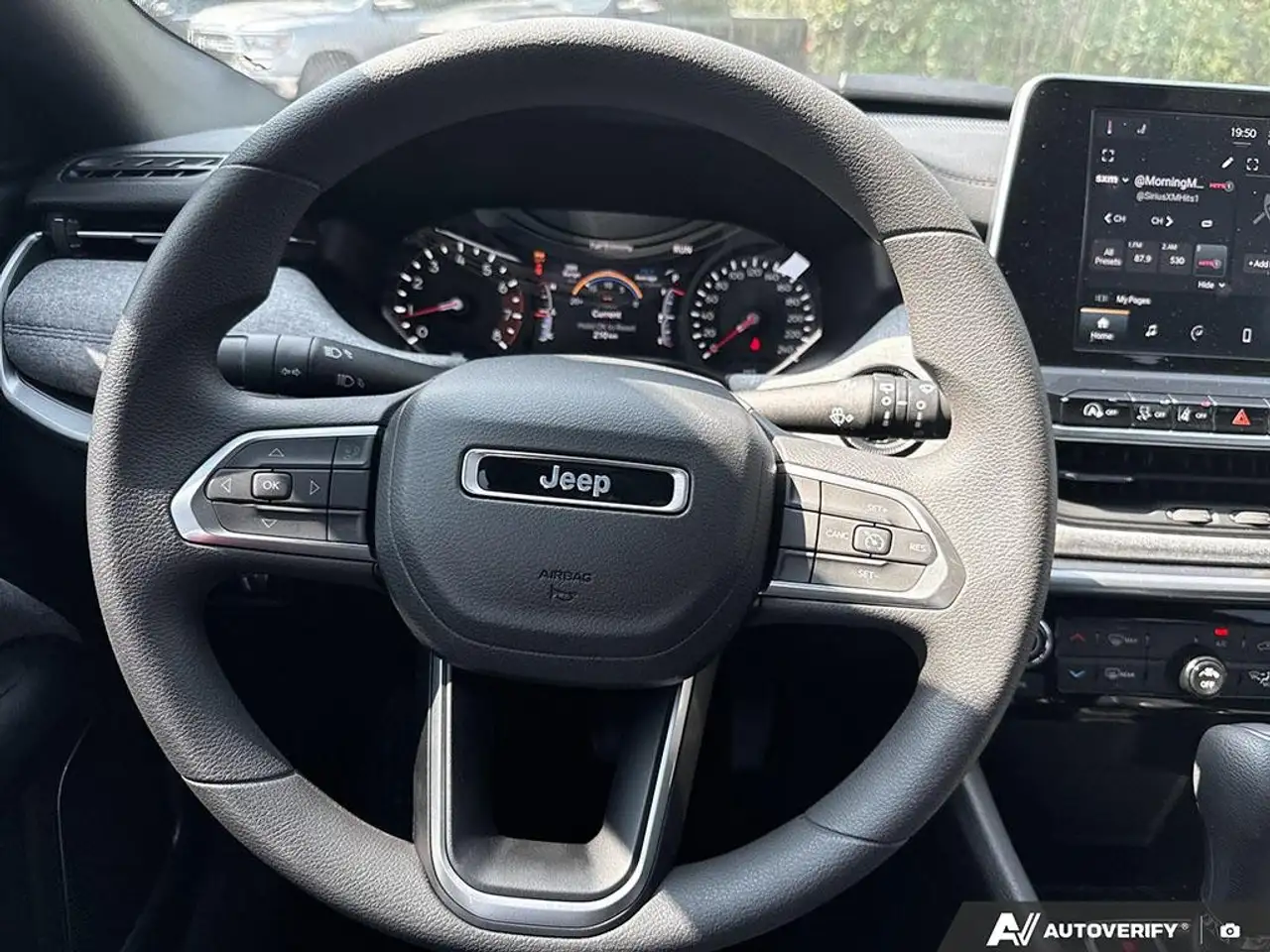 Jeep Compass - Image 14
