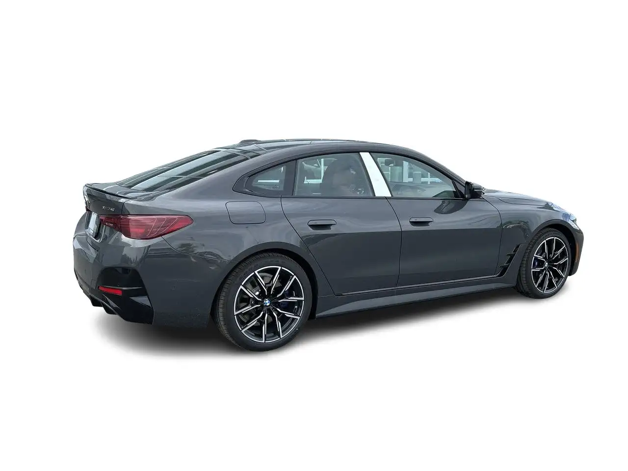 BMW i4 - Image 15