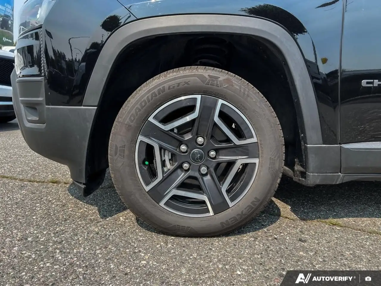 Jeep Cherokee - Image 7