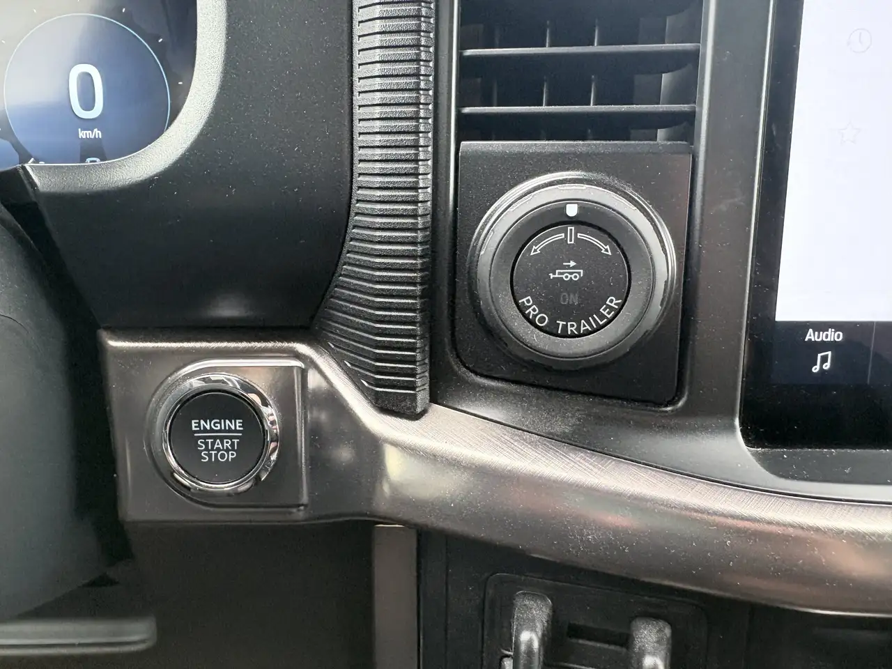 Ford F-150 - Image 19
