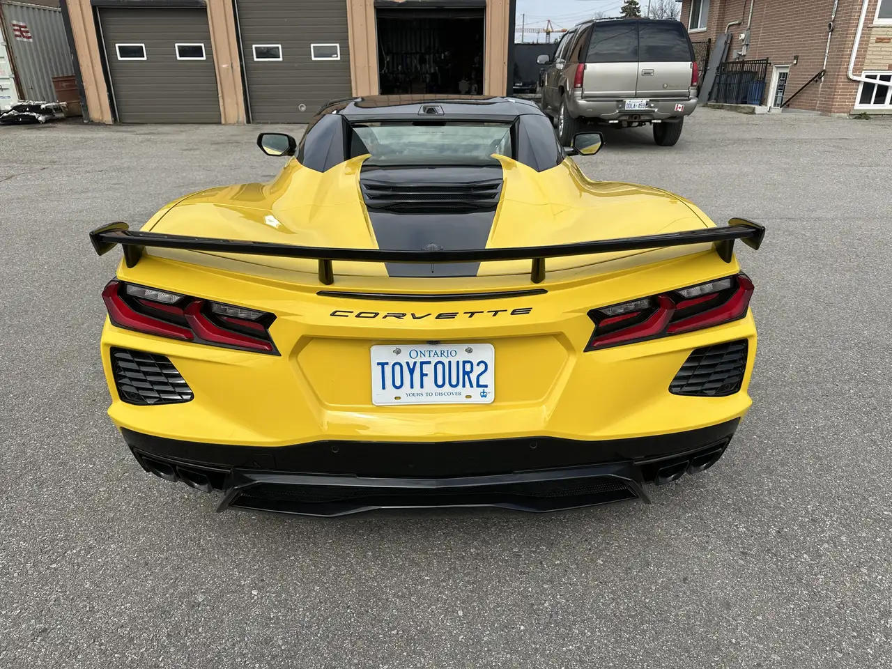 Chevrolet Corvette - Image 18