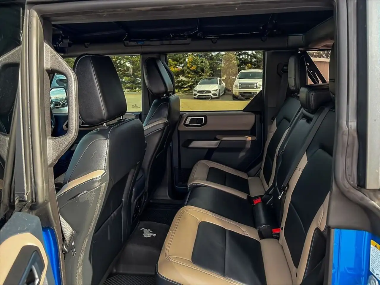 Ford Bronco - Image 23