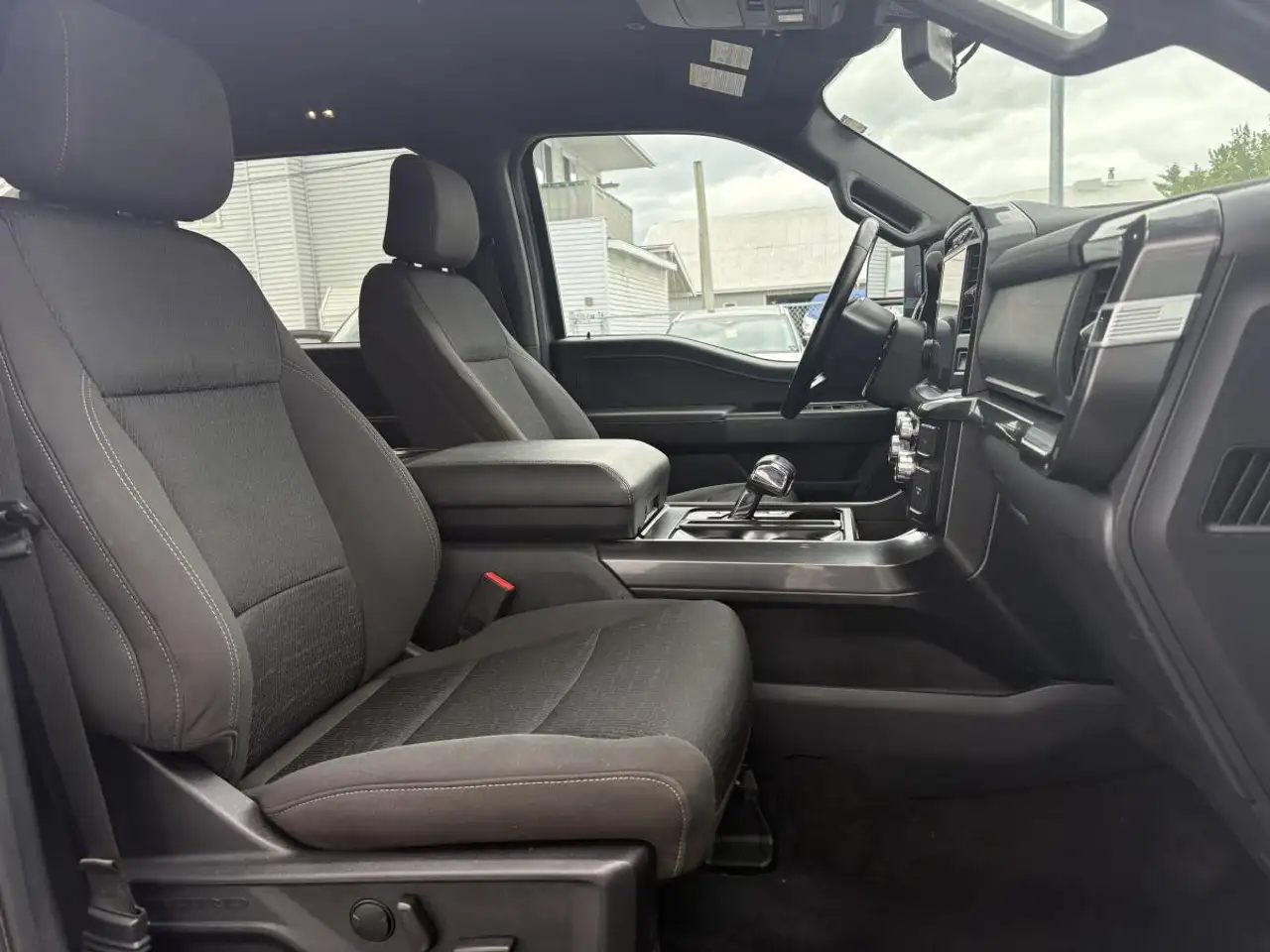 Ford F-150 - Image 16