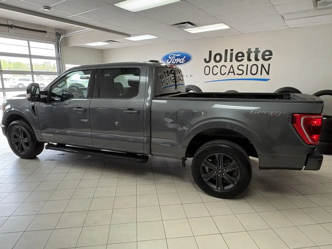 Ford F-150 - Image 2