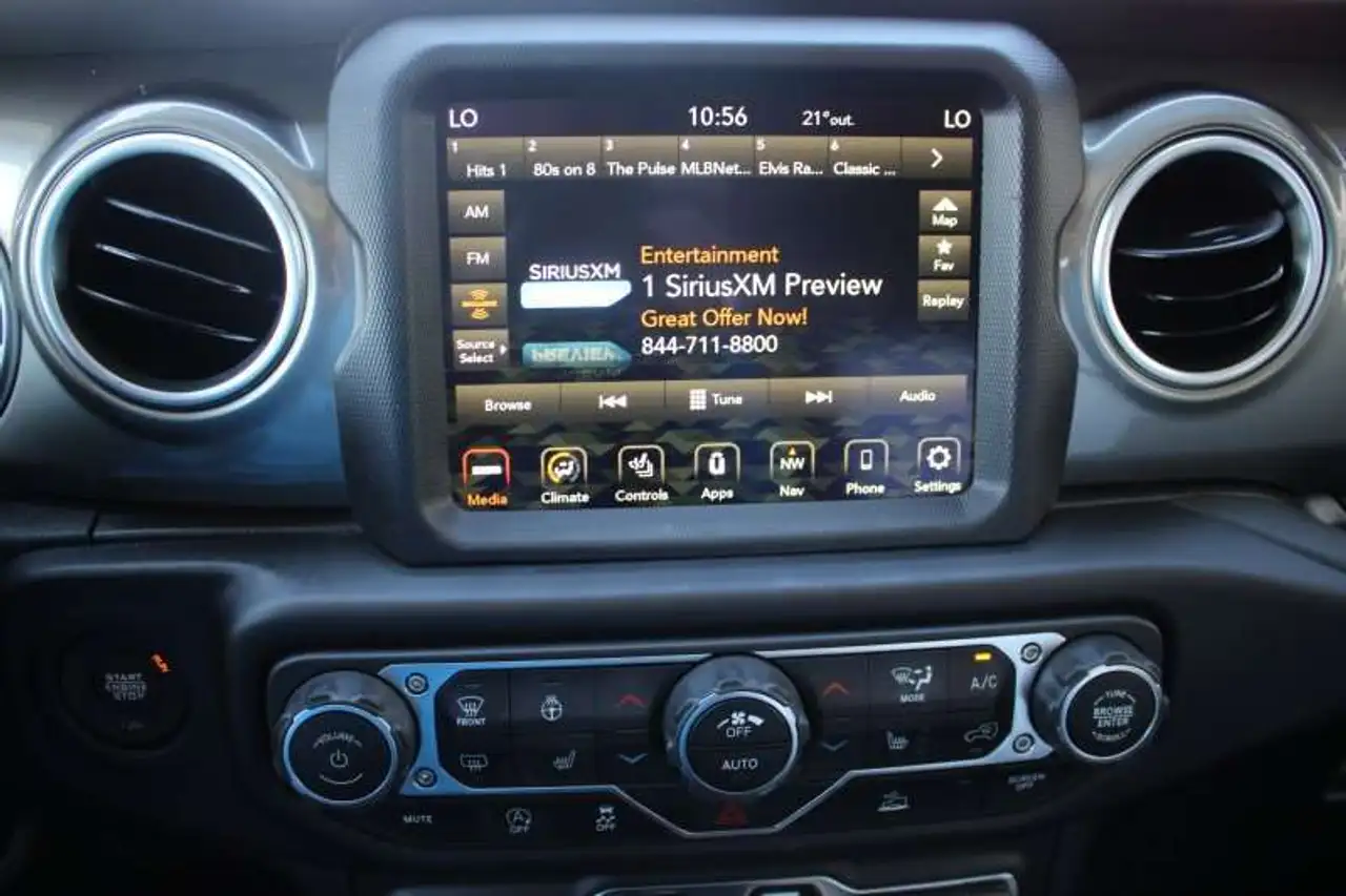 Jeep Wrangler - Image 22