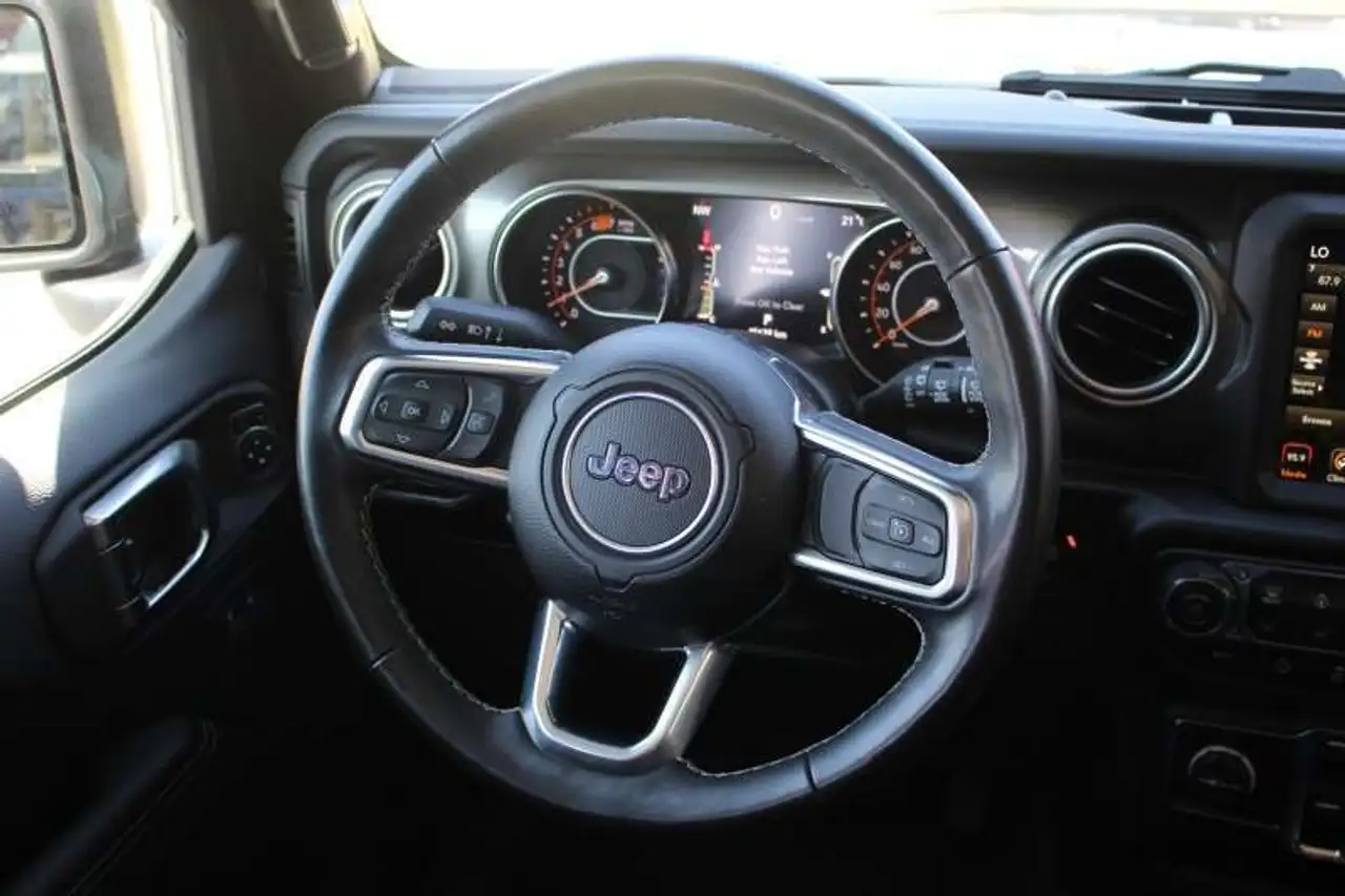 Jeep Wrangler - Image 17