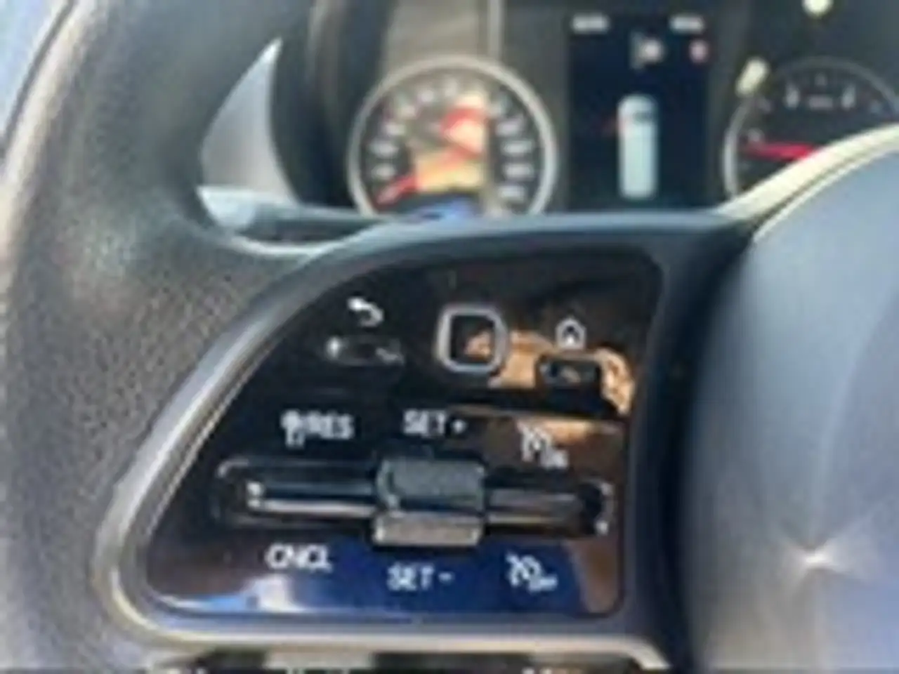 Mercedes-Benz Sprinter - Image 10