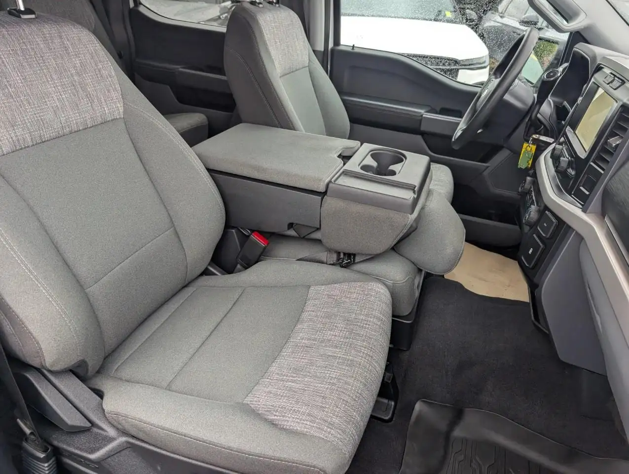 Ford F-150 - Image 13