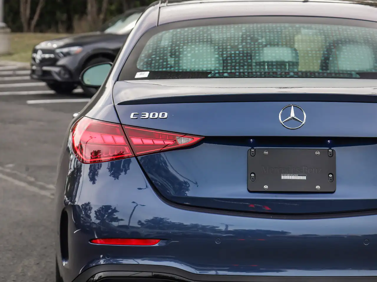 Mercedes-Benz C-Class - Image 10