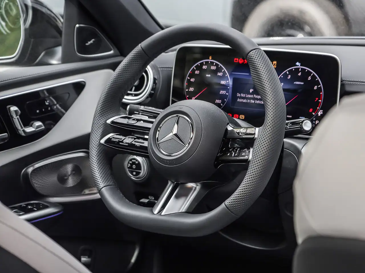 Mercedes-Benz C-Class - Image 18