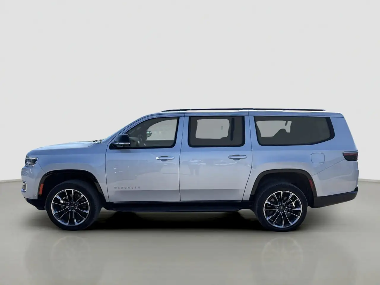 Jeep Wagoneer - Image 2