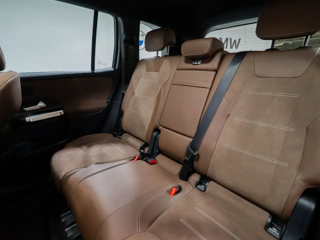 Mercedes-Benz GLB - Image 29
