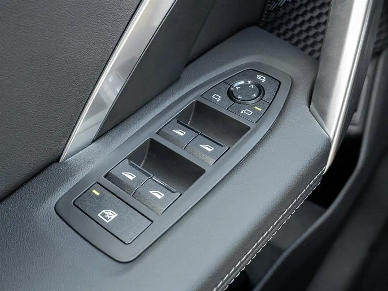 BMW X1 - Image 18