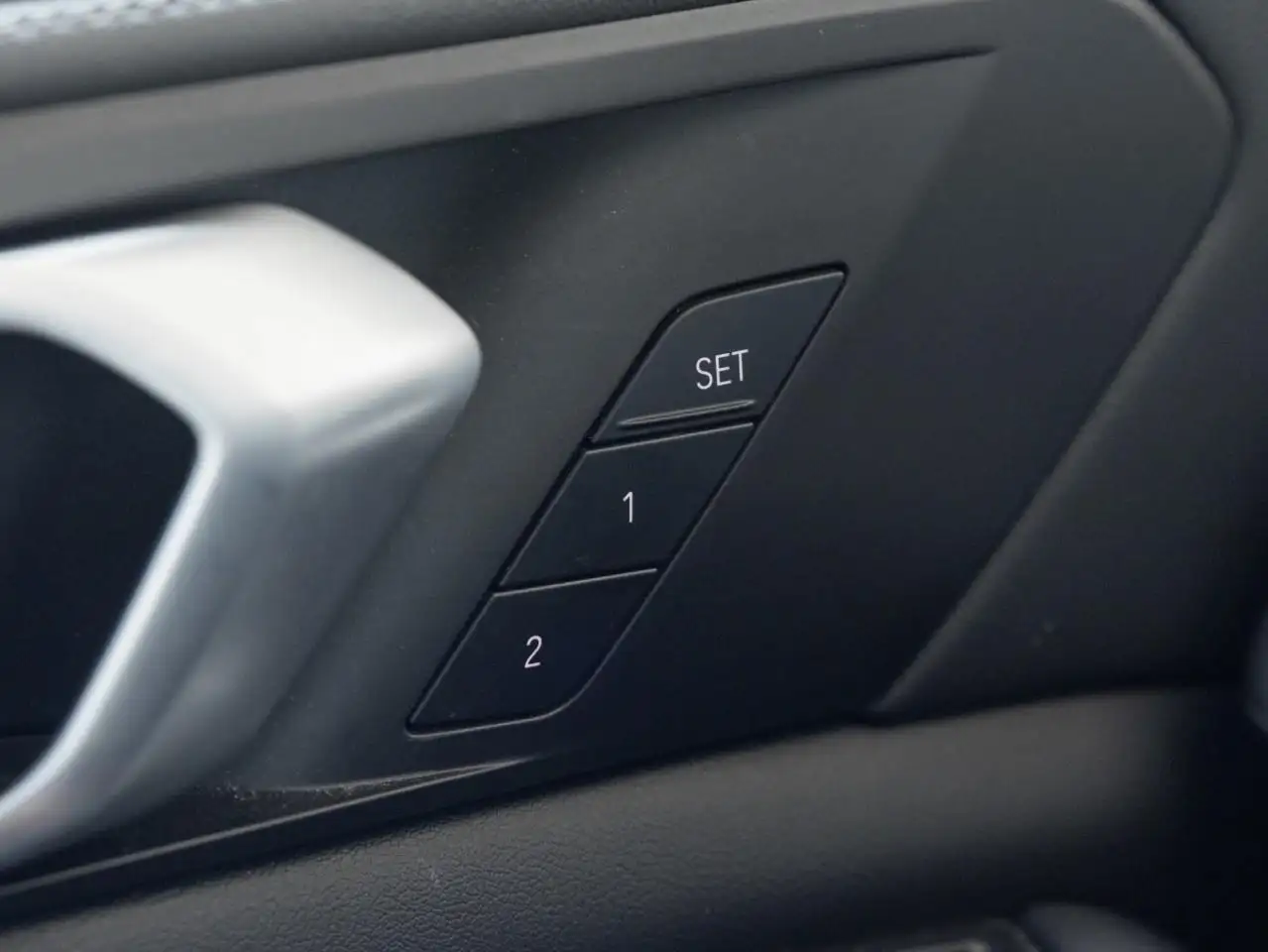 BMW X5 - Image 17
