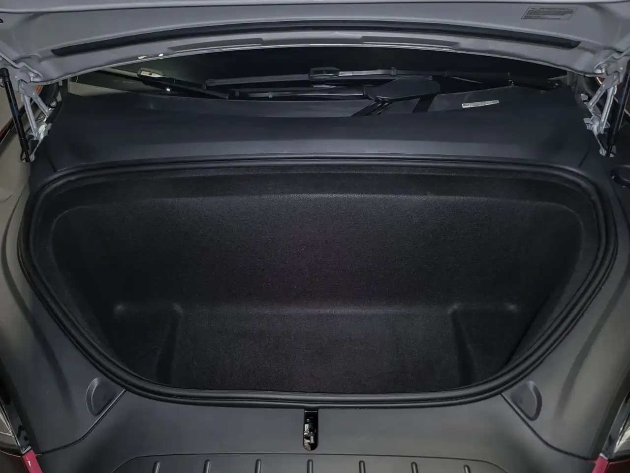 Tesla Model X - Image 23
