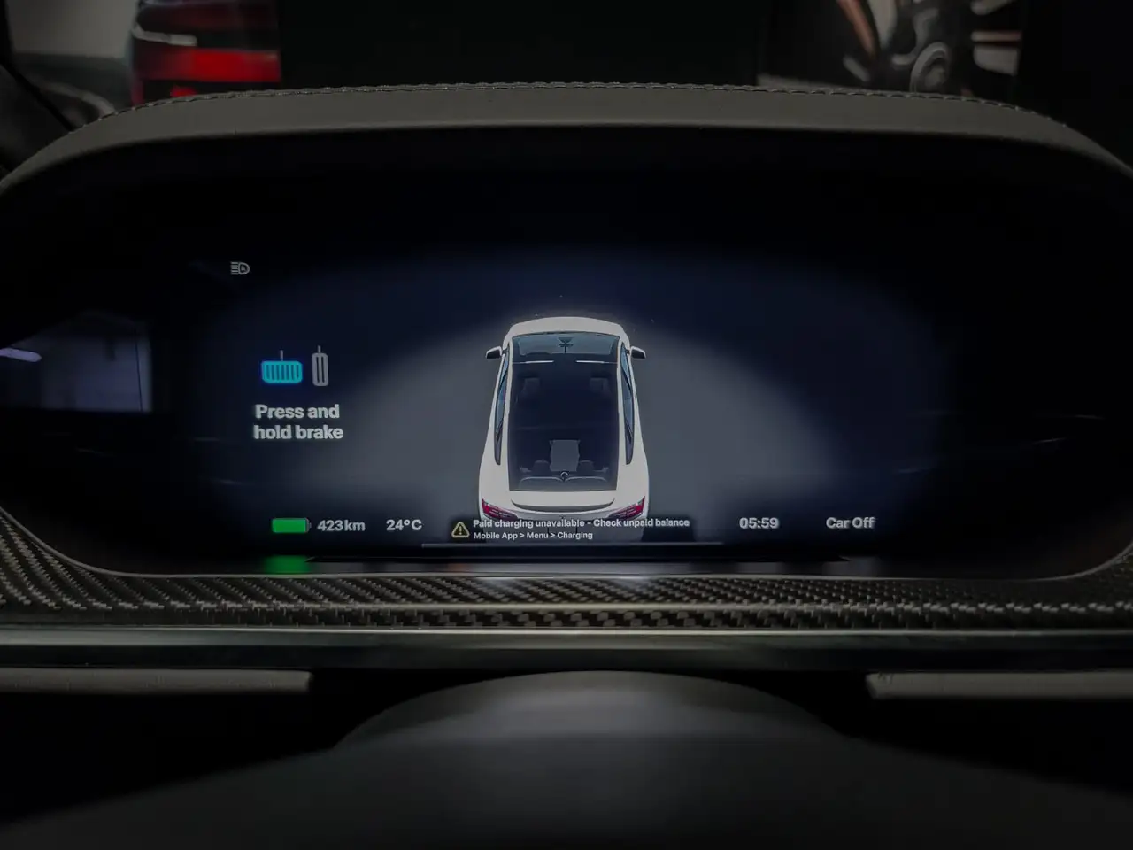 Tesla Model X - Image 13