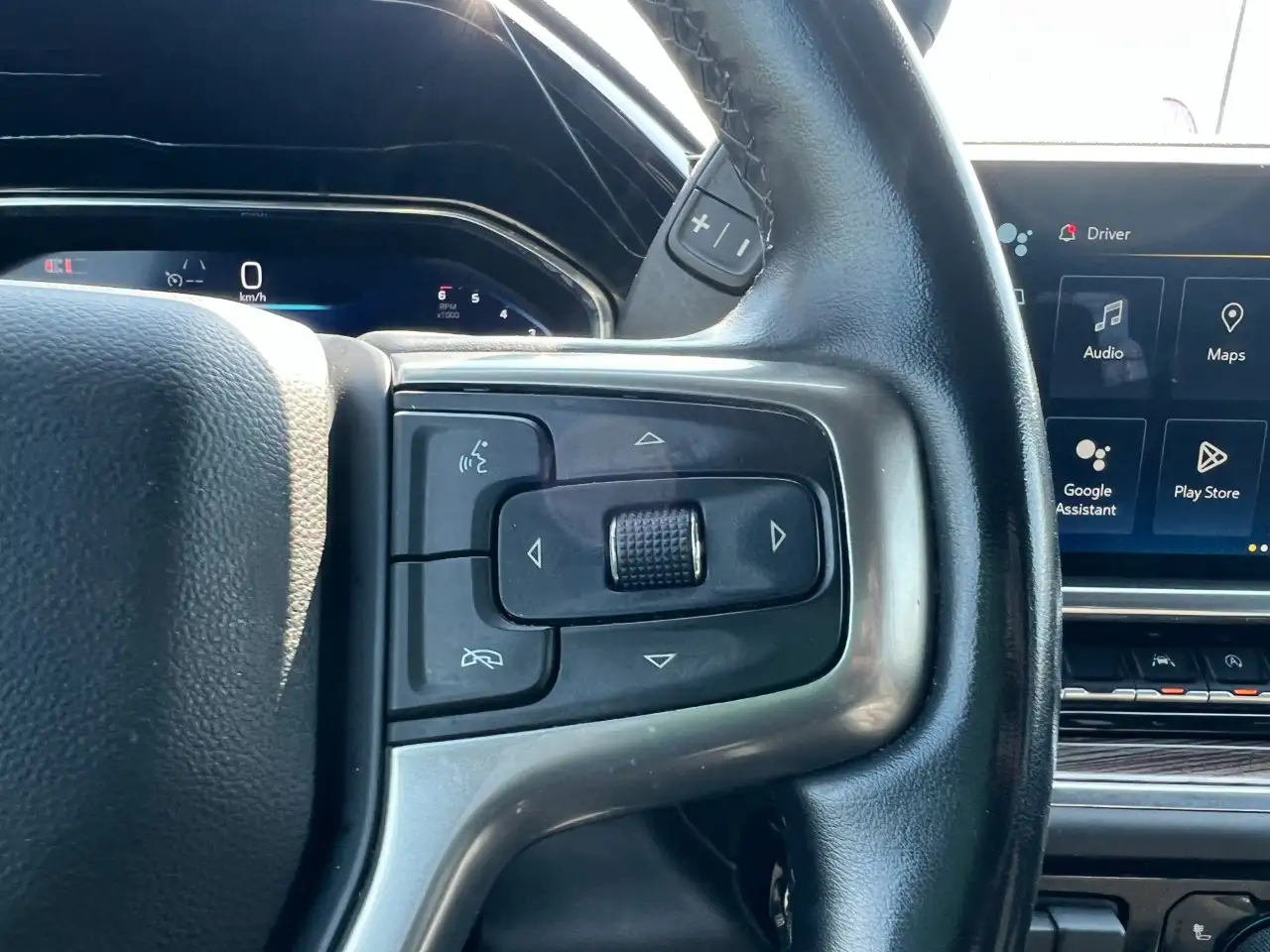 Chevrolet Silverado 1500 - Image 19