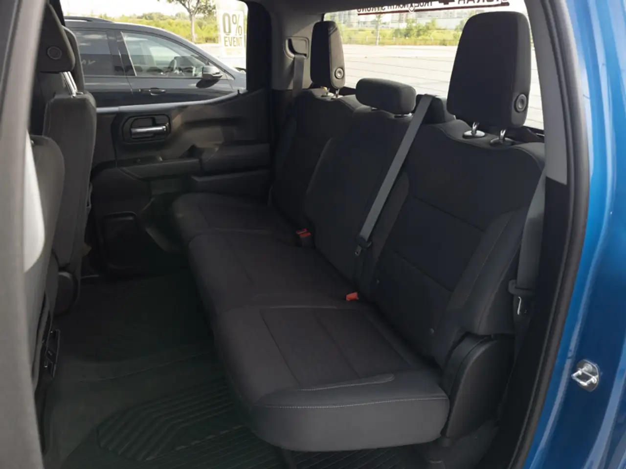 Chevrolet Silverado 1500 - Image 13