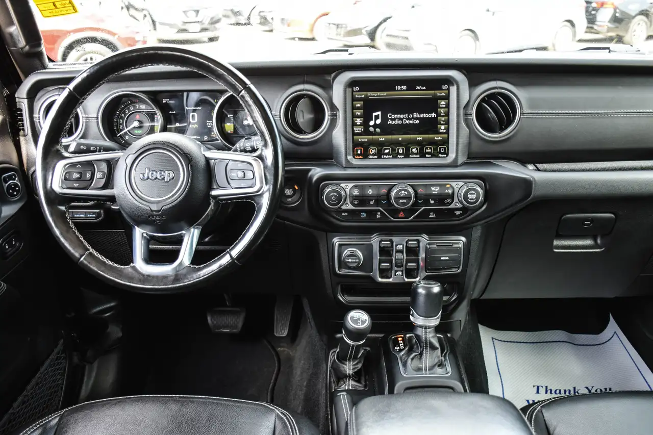 Jeep Wrangler - Image 11