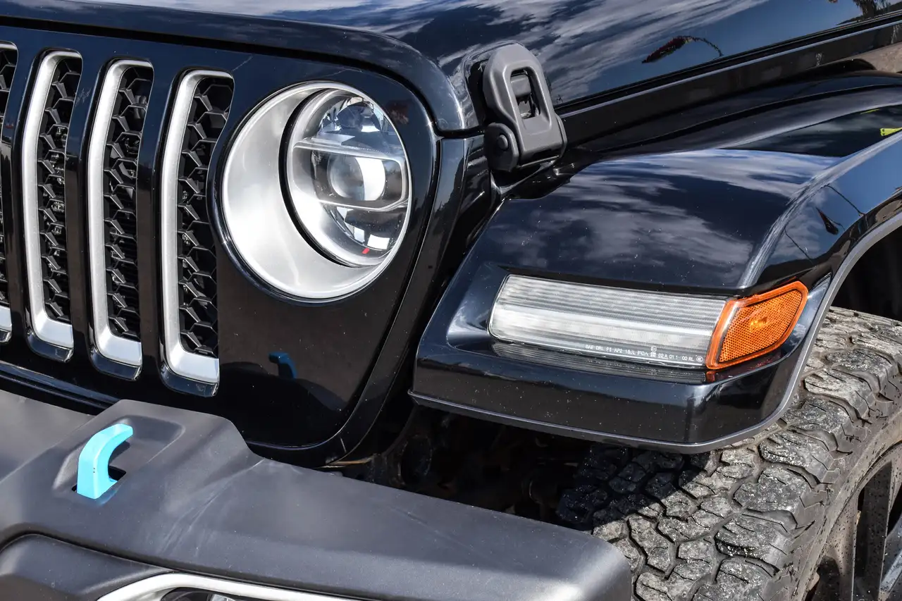 Jeep Wrangler - Image 6