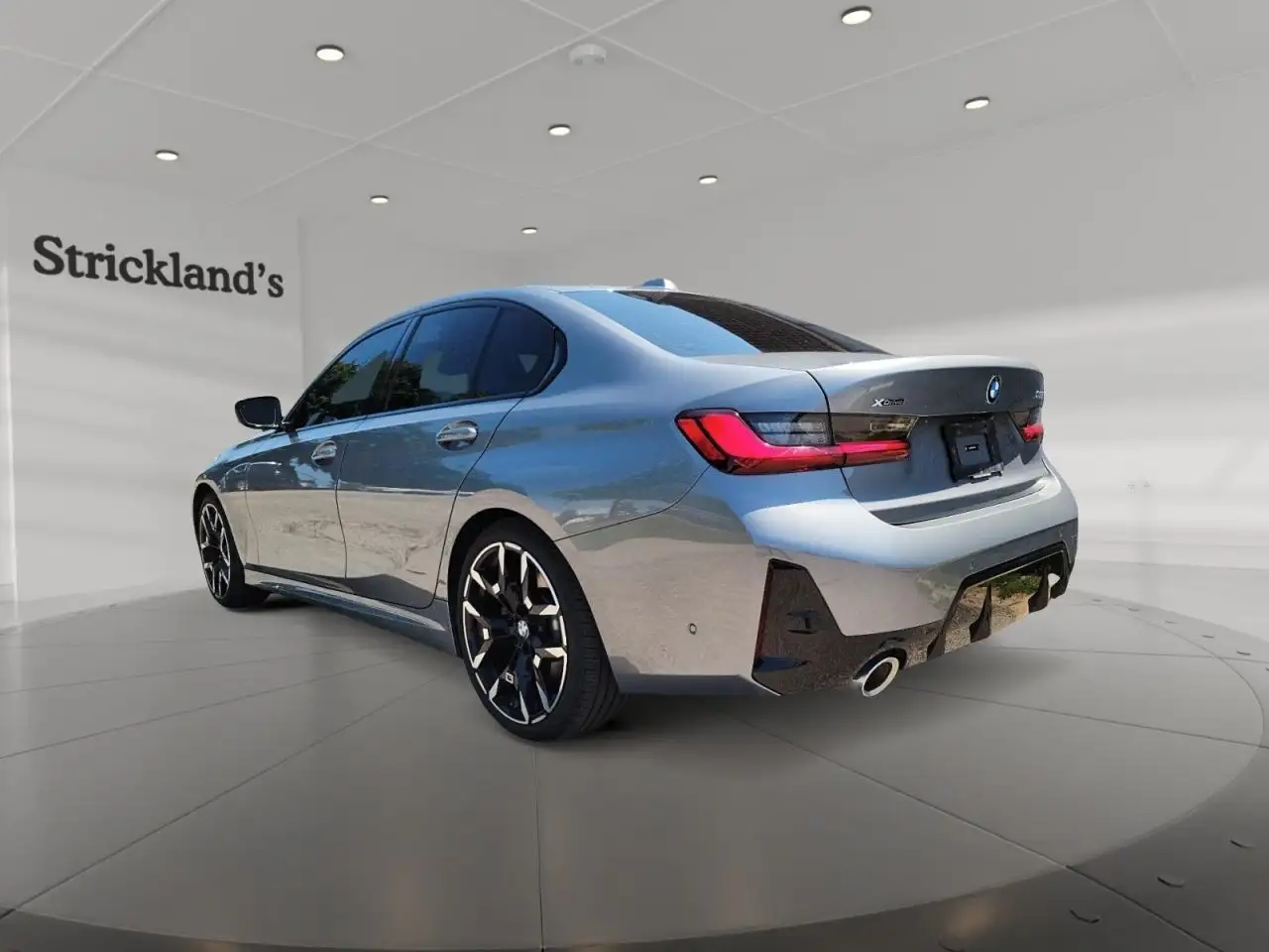 BMW 3 Series - Image 4