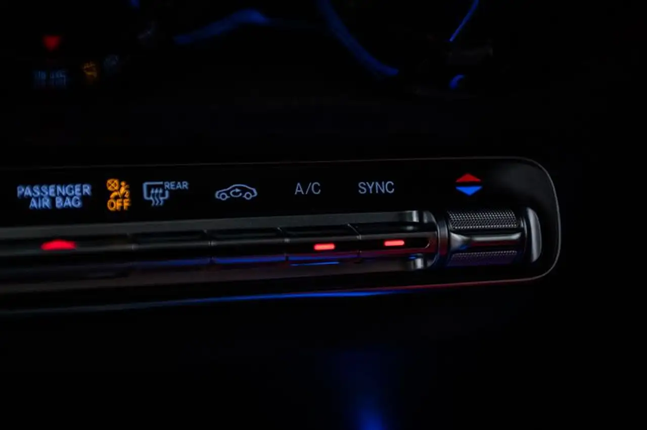 Mercedes-Benz GLB - Image 4