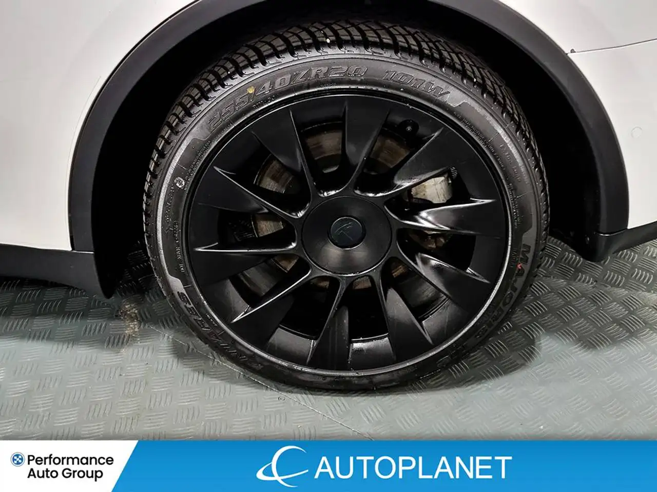 Tesla Model Y - Image 10